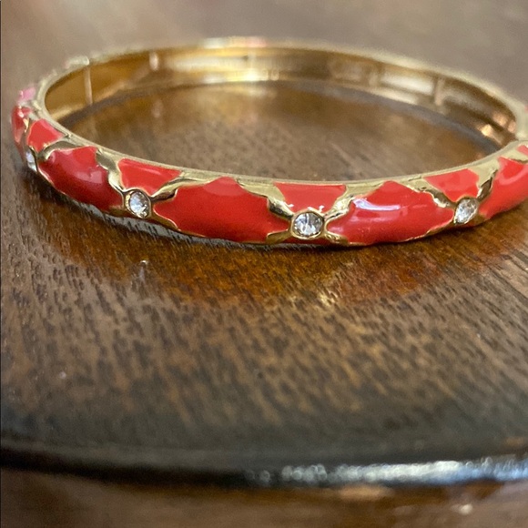 Elegant Red and Gold Clamp Bracelet with Gem Accents - Picture 4 of 4